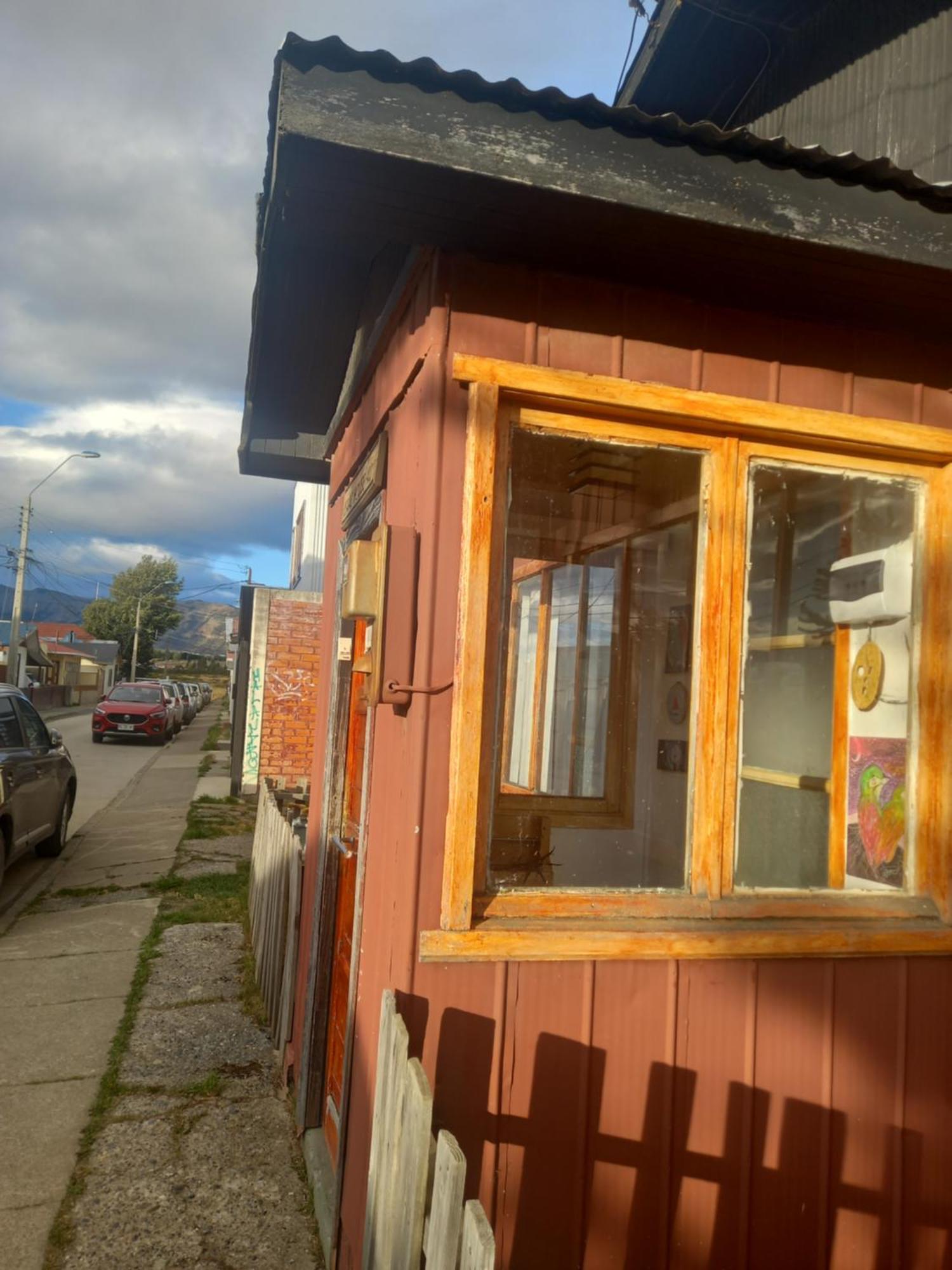 Isaac House Hotell Puerto Natales Exteriör bild